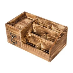 Puinen pöytäjärjestäjä laatikoilla